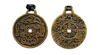 amuleta monedă